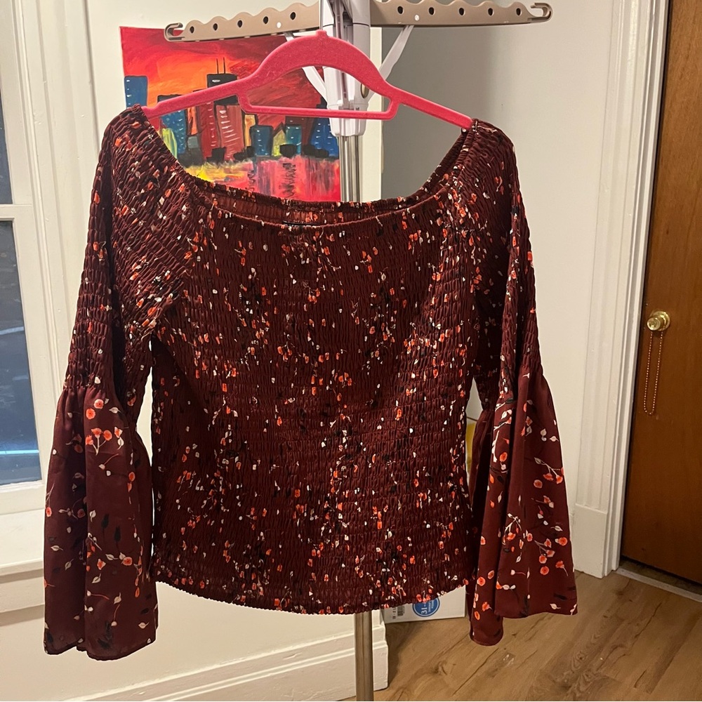 Express Women's Off Shoulder Top floral size Large stretchy bell sleeves